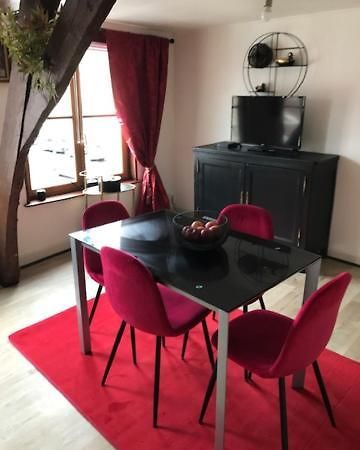 Les Dames Au Chapeau Vert Saint-Omer  Ngoại thất bức ảnh