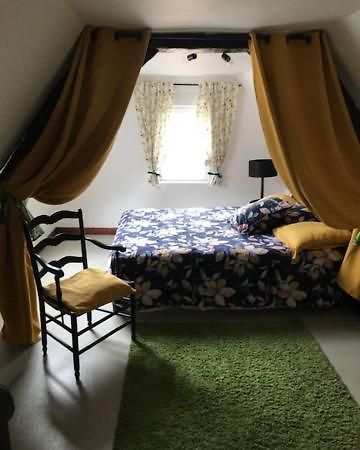 Les Dames Au Chapeau Vert Saint-Omer  Ngoại thất bức ảnh